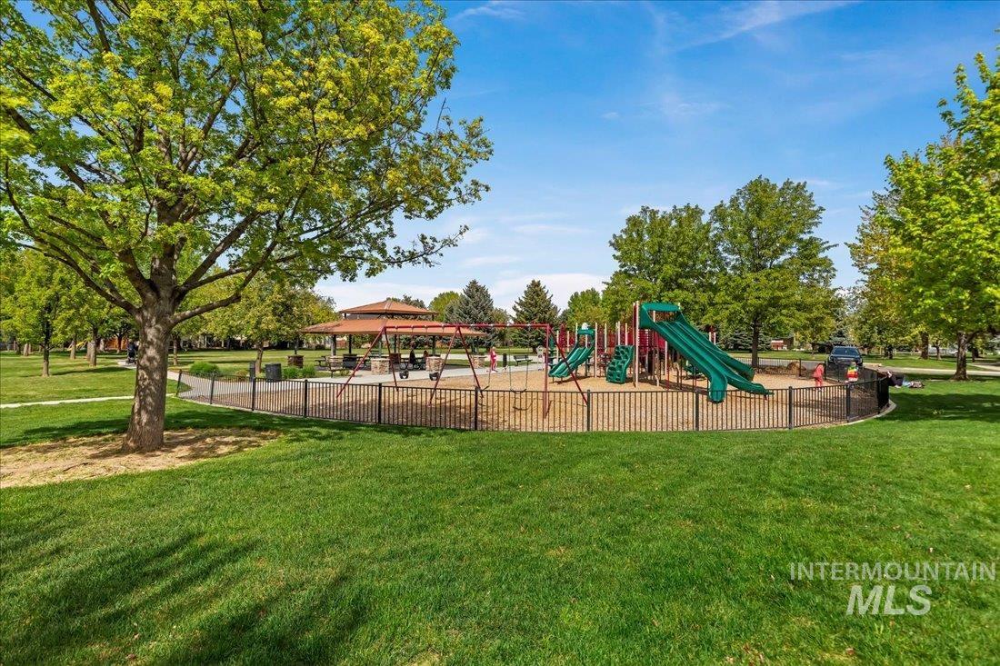 5794 N Flat Tail Way