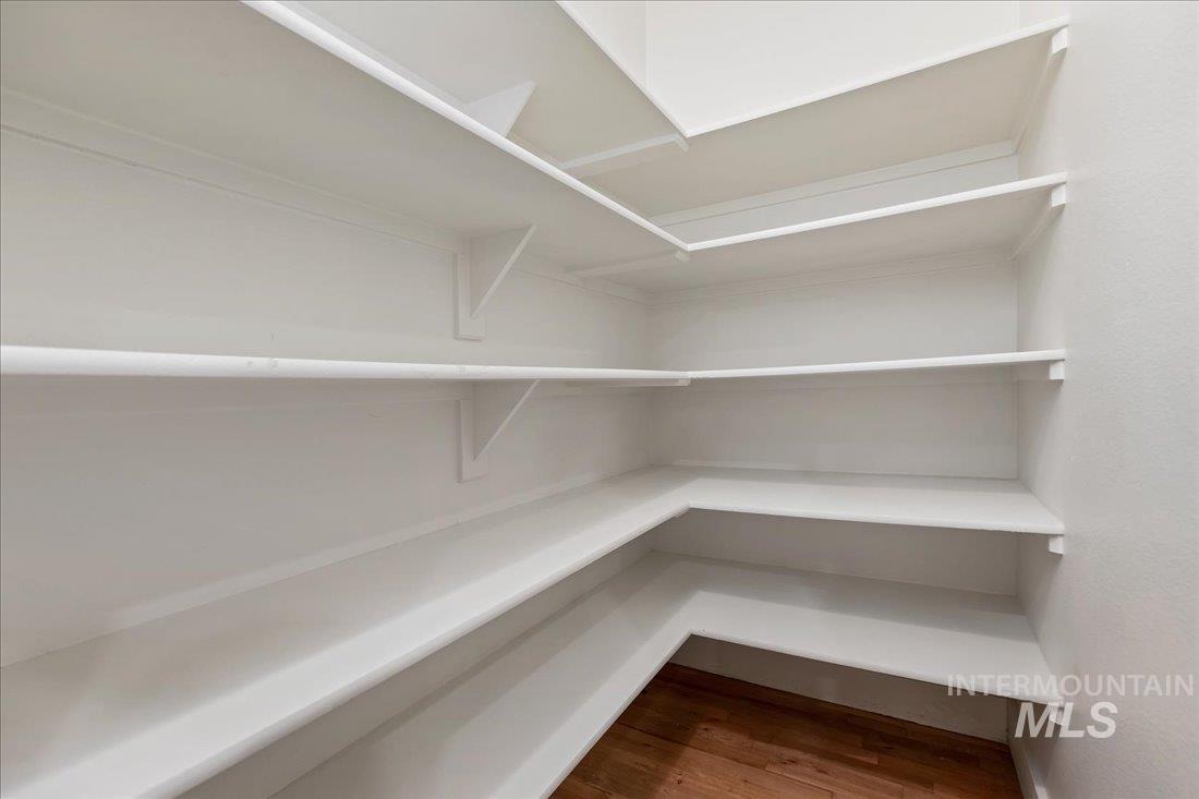 4925 N Red Hills Ave