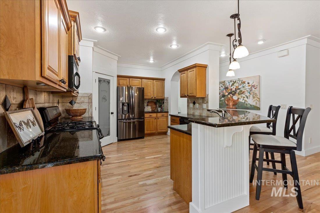 4925 N Red Hills Ave