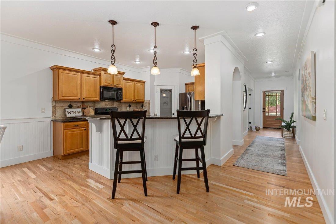 4925 N Red Hills Ave