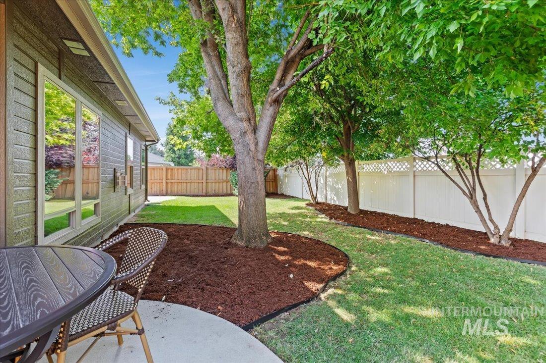 4925 N Red Hills Ave