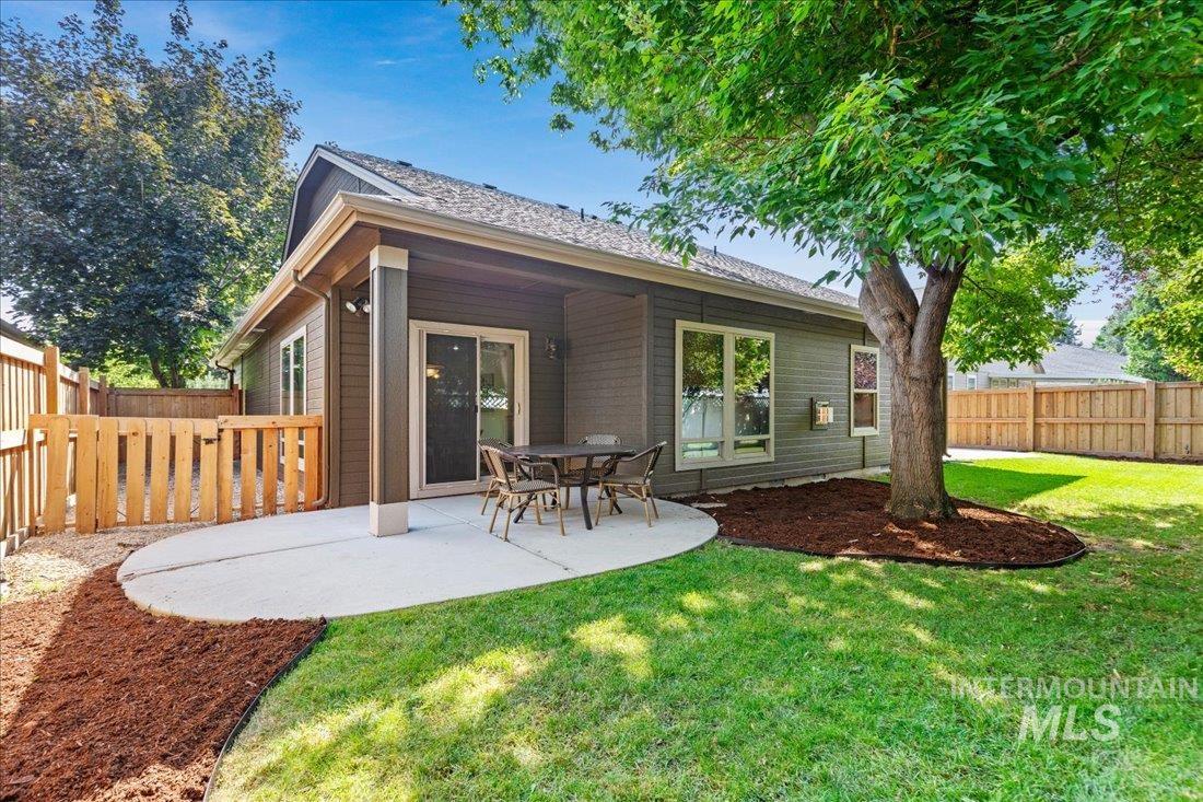 4925 N Red Hills Ave