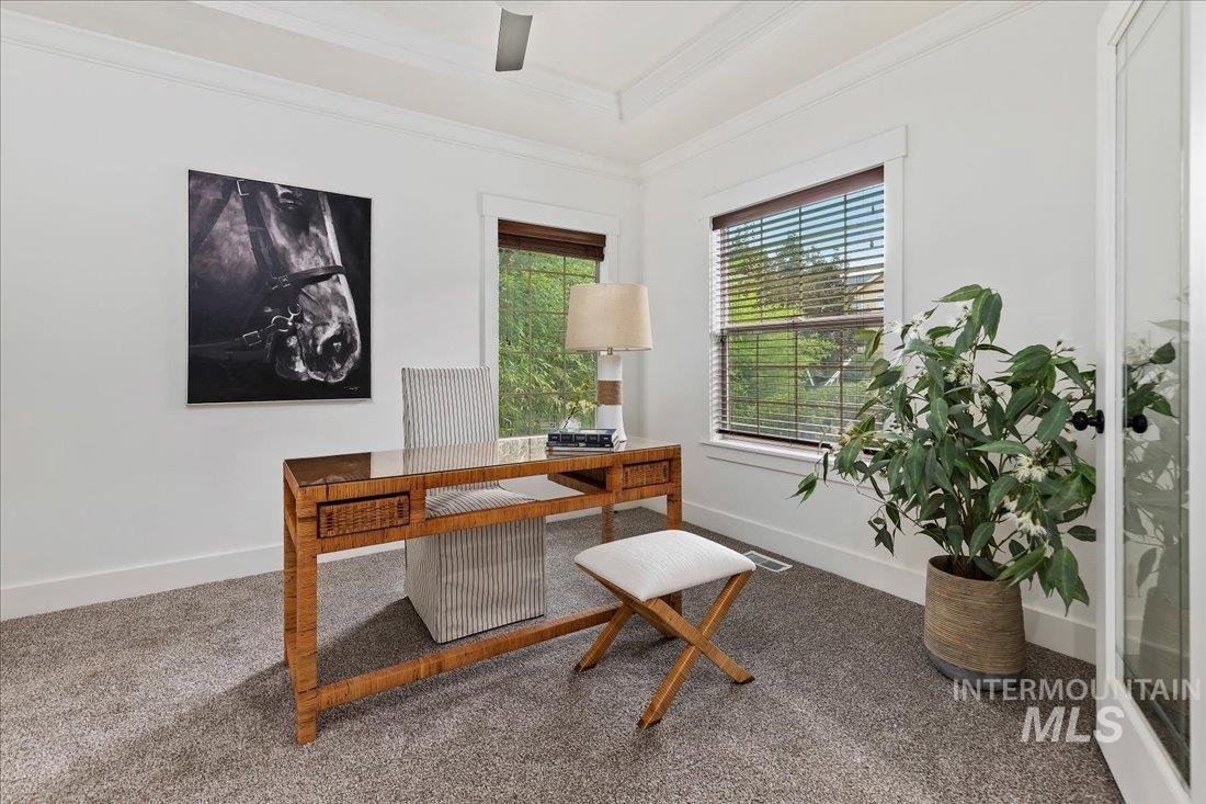 4925 N Red Hills Ave