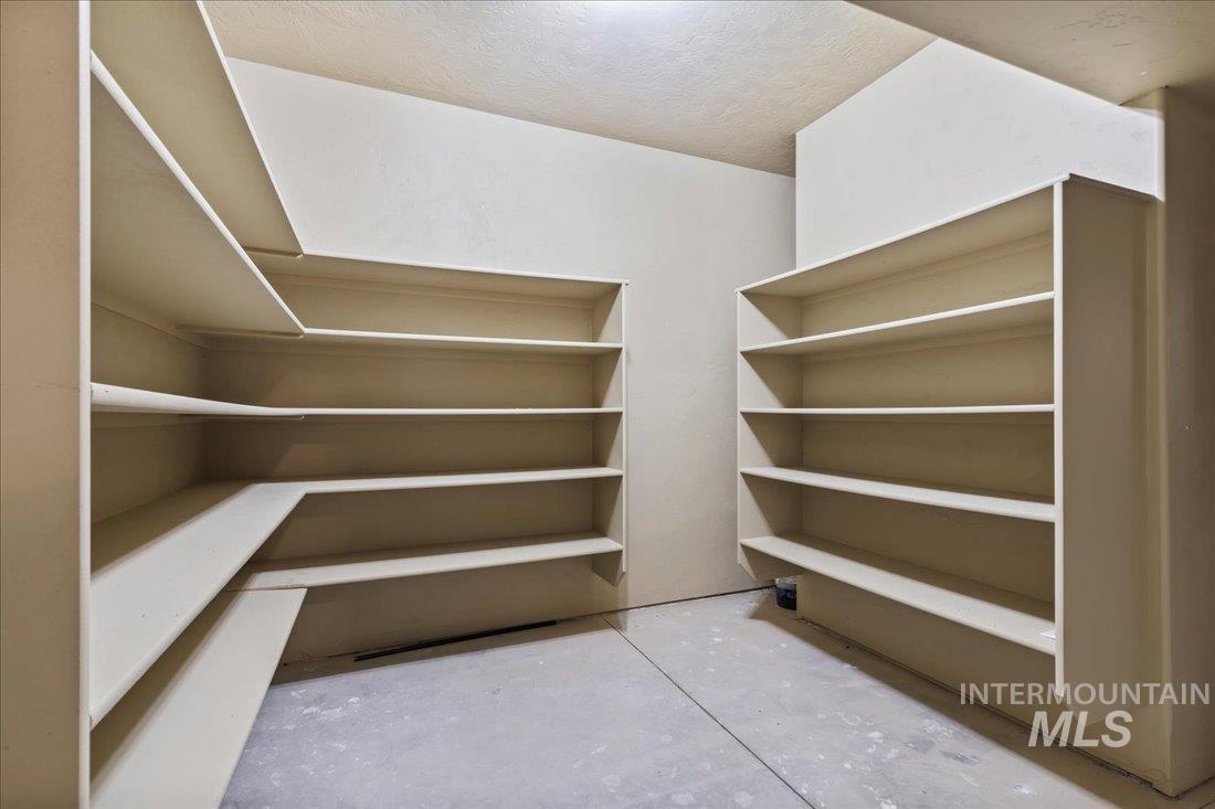 2495 E Cyanite Drive