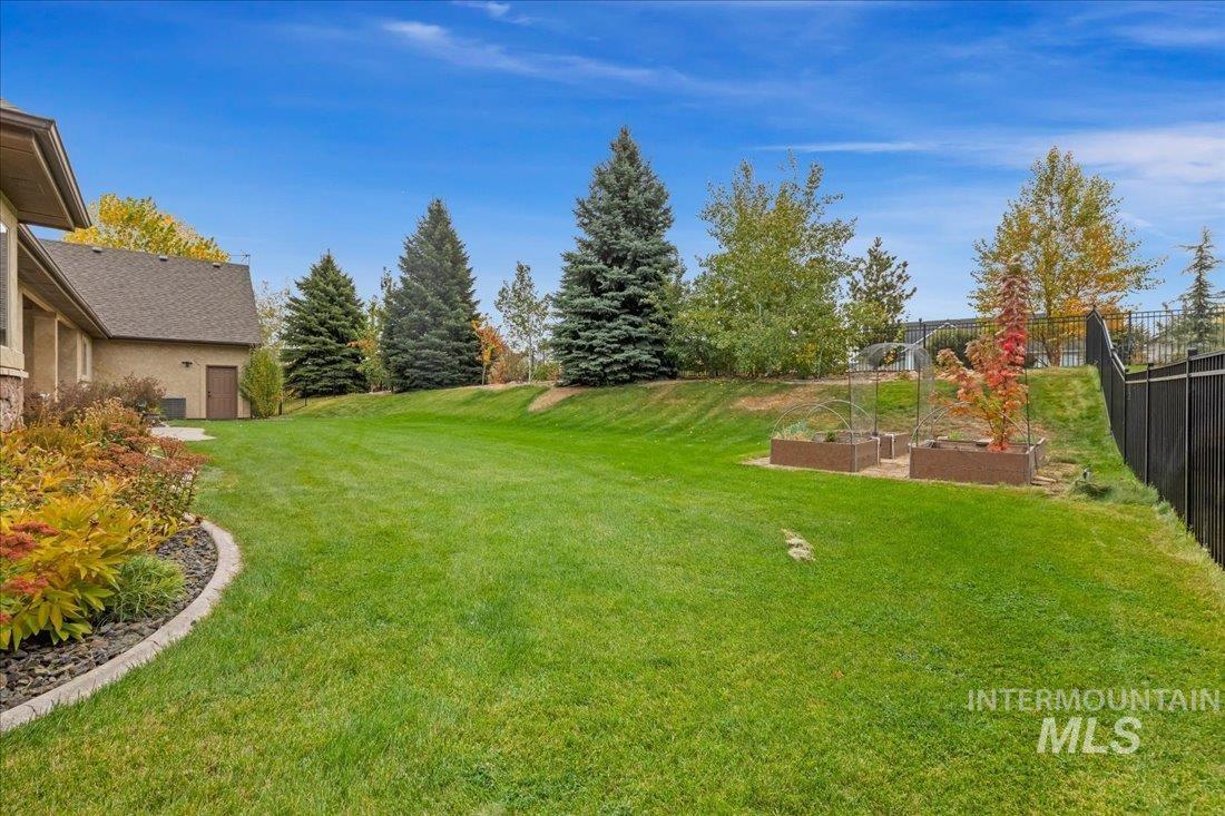 2495 E Cyanite Drive