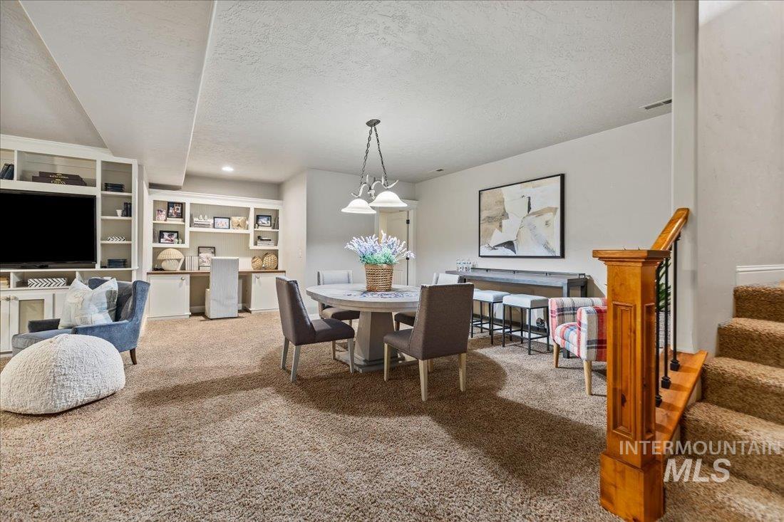 2495 E Cyanite Drive