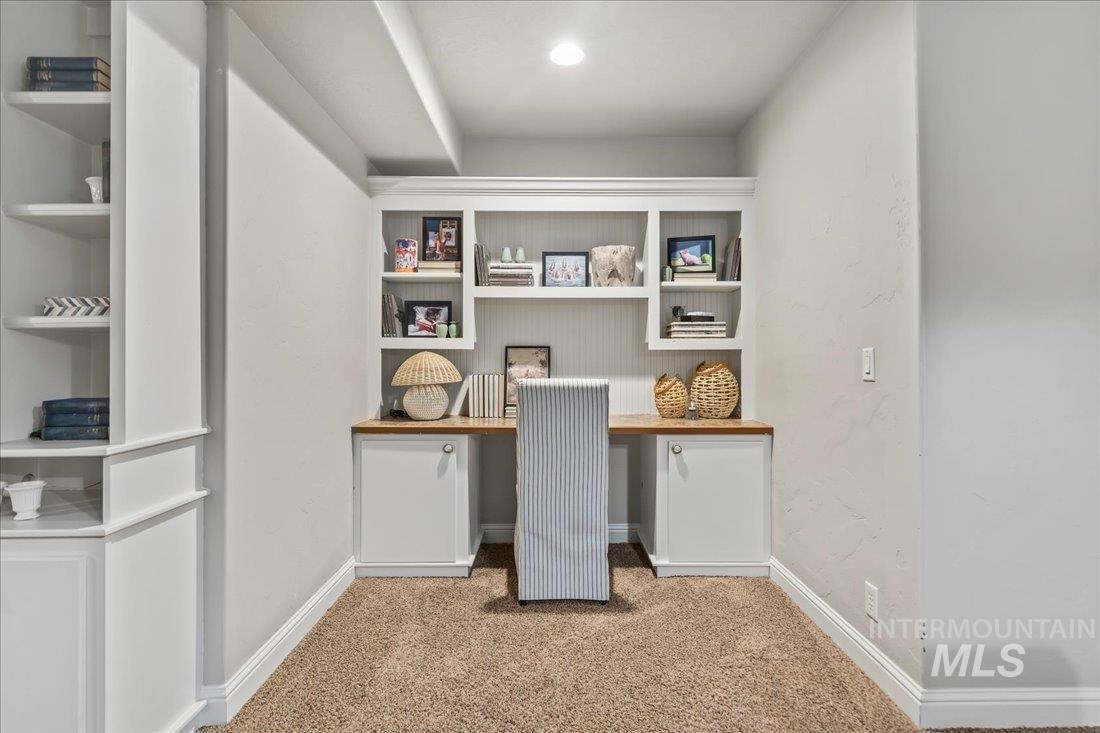 2495 E Cyanite Drive