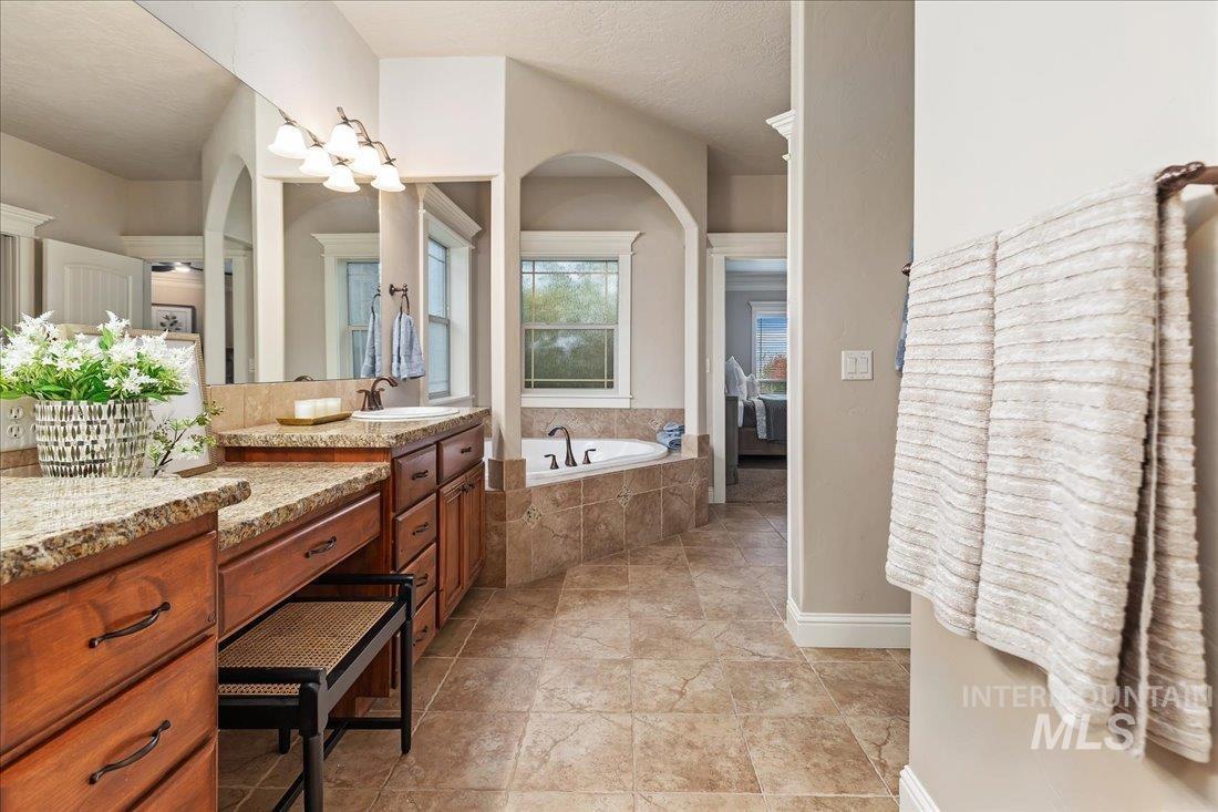 2495 E Cyanite Drive