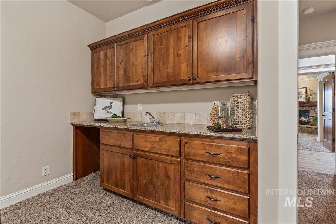 2495 E Cyanite Drive