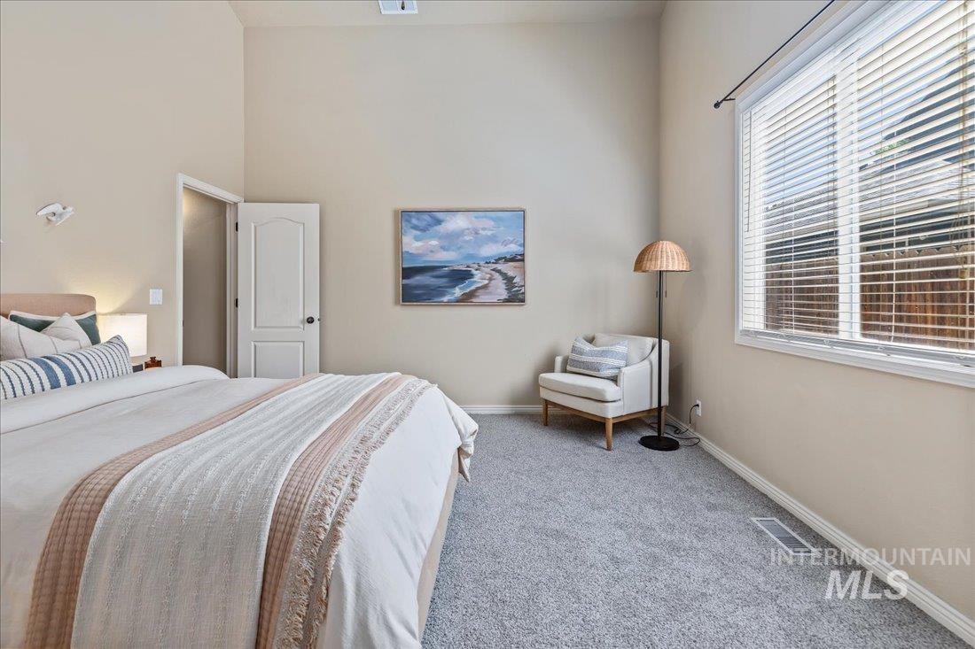 1476 W White Sands Dr