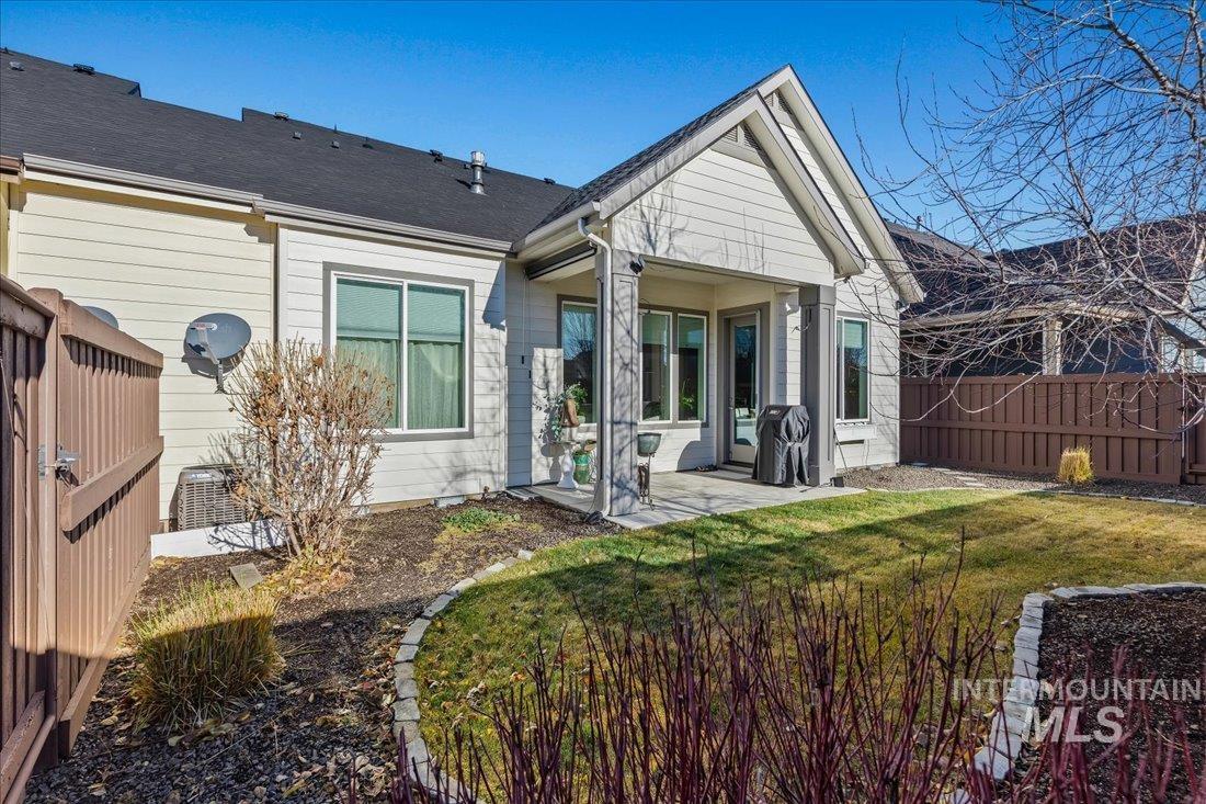 347 W Lockhart Lane