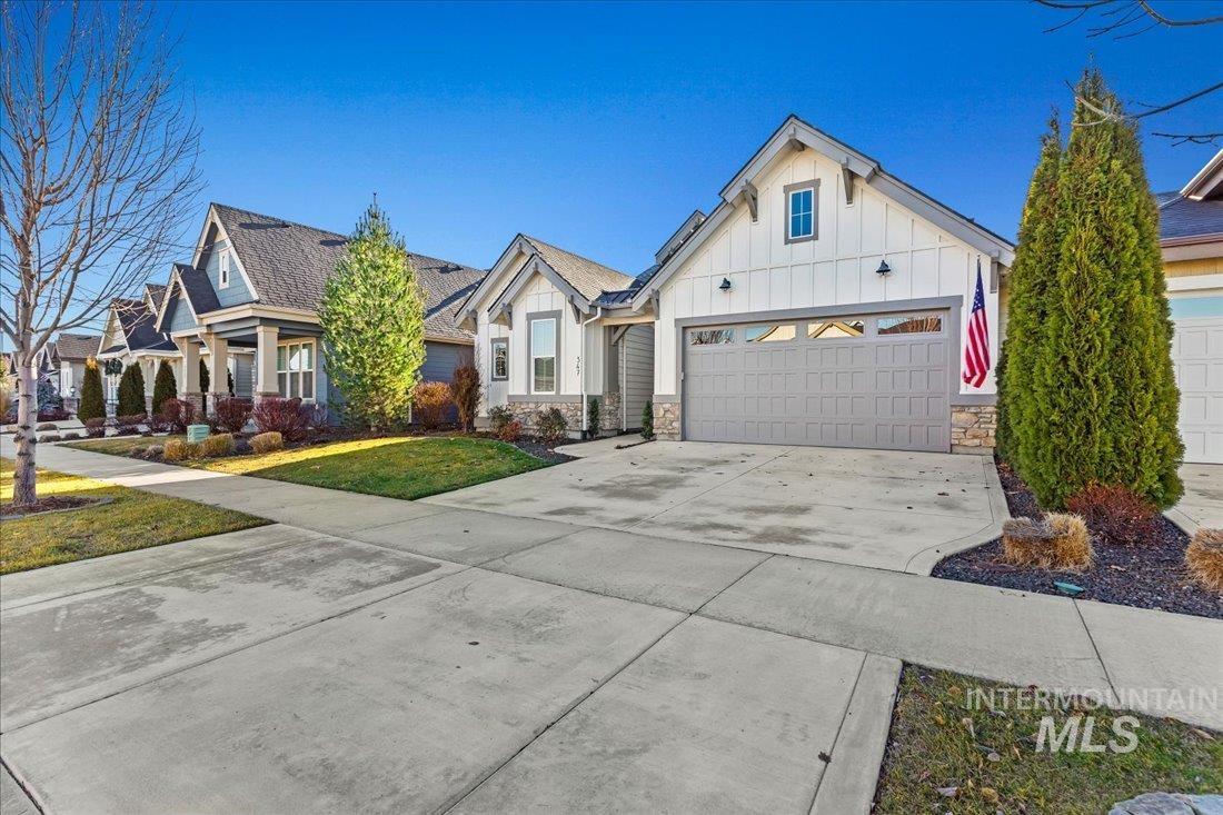 347 W Lockhart Lane