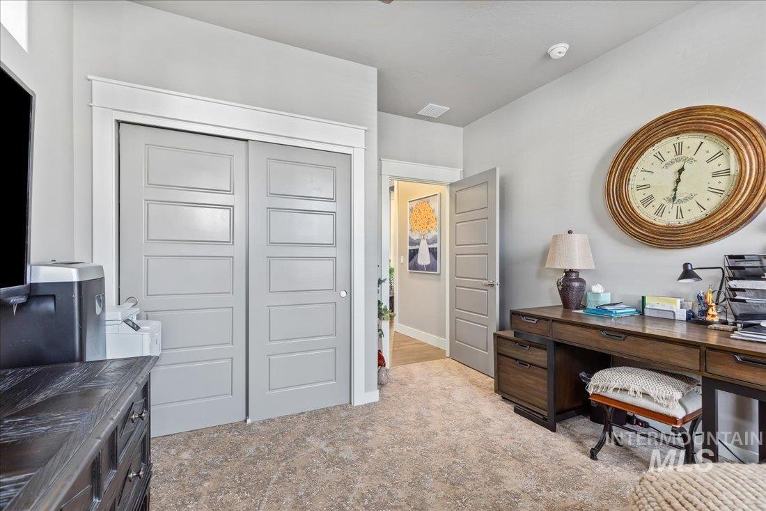 347 W Lockhart Lane