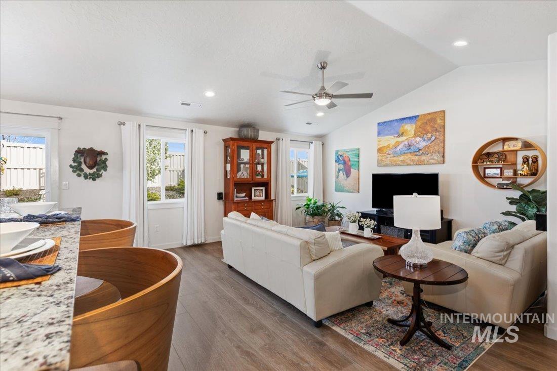 6194 W Los Flores Dr Unit: Lot 23 Block 5 Oaks West