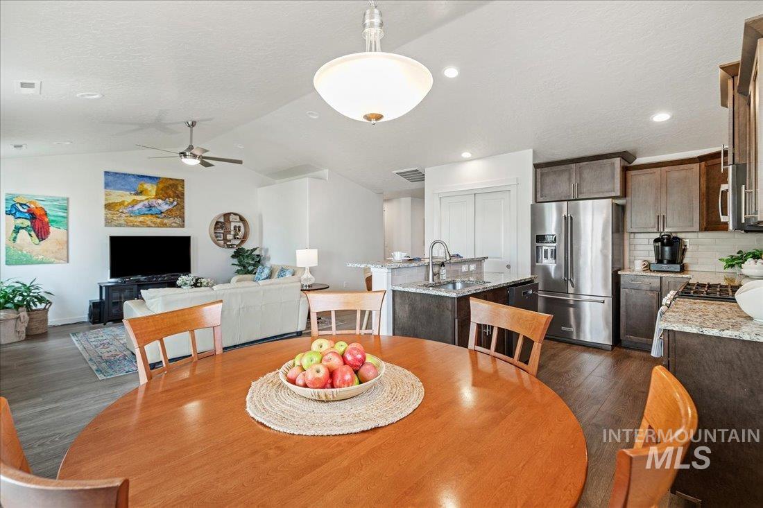 6194 W Los Flores Dr Unit: Lot 23 Block 5 Oaks West