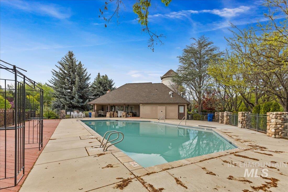 1250 S River Flow Way