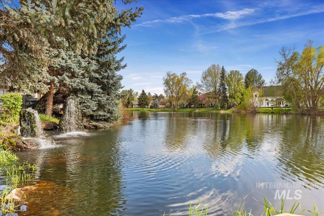 1250 S River Flow Way