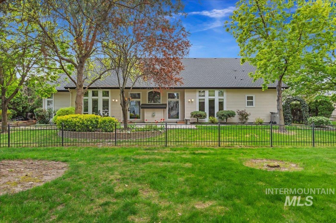 1250 S River Flow Way