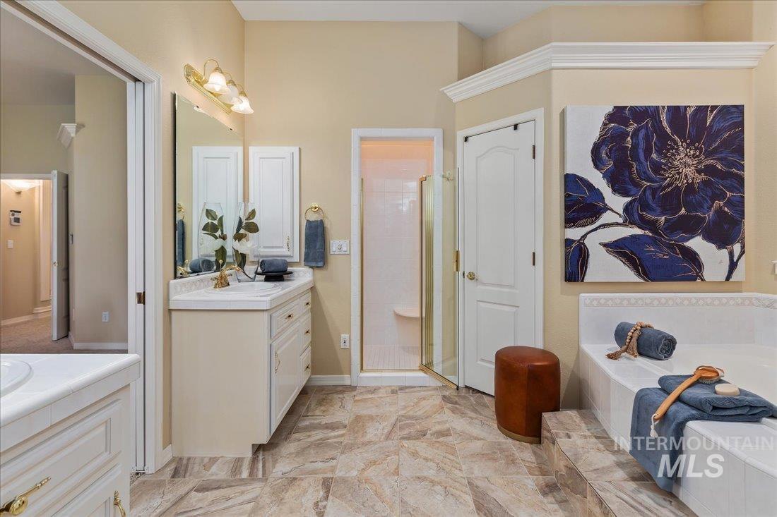 1250 S River Flow Way