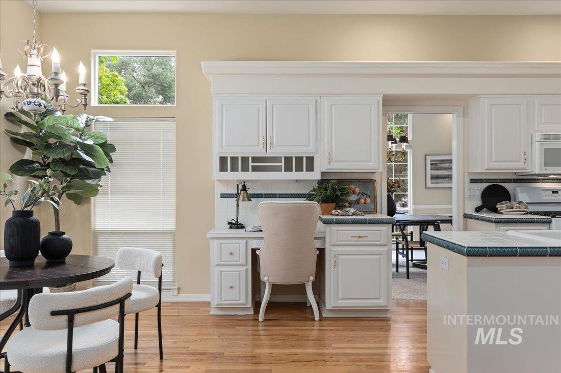 1250 S River Flow Way