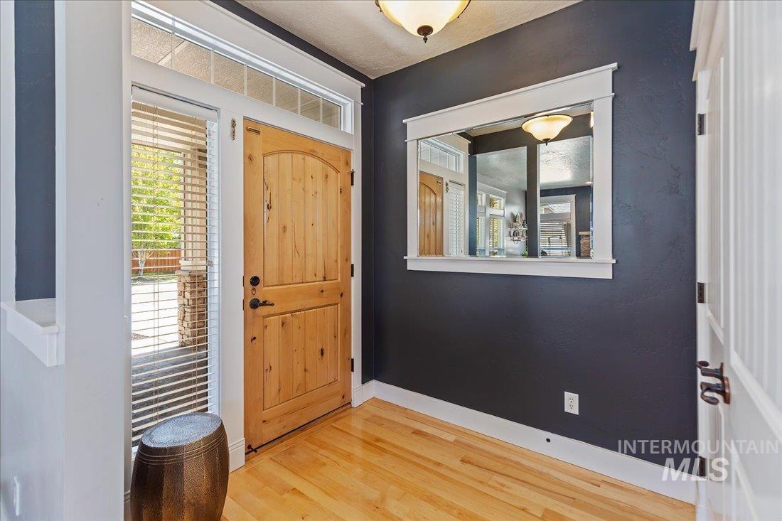 4951 N Red Hills Ave