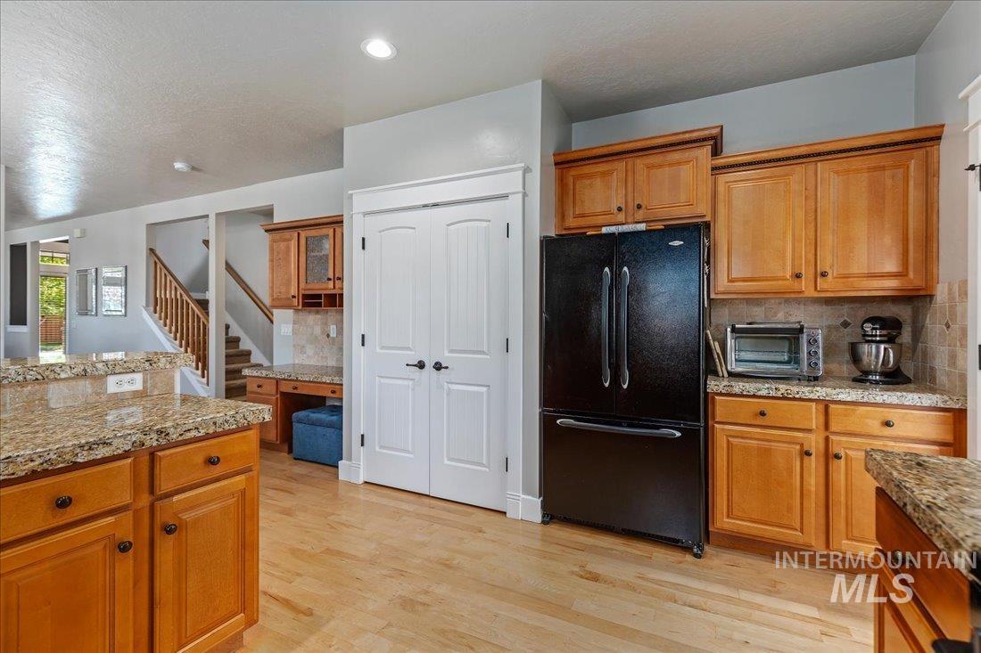 4951 N Red Hills Ave