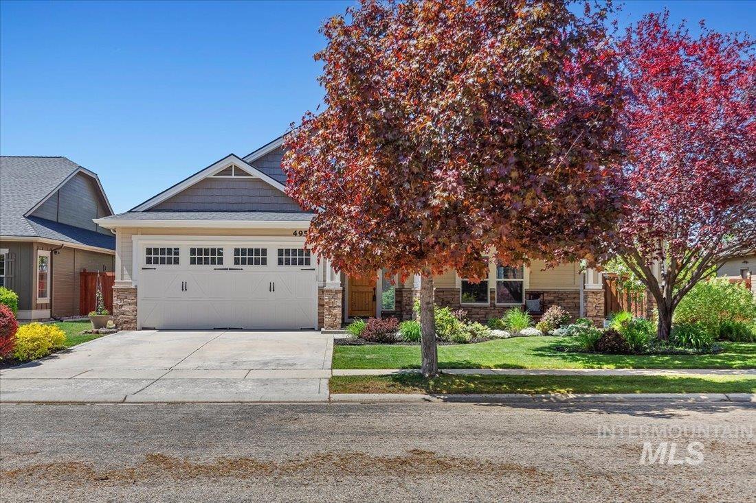 4951 N Red Hills Ave