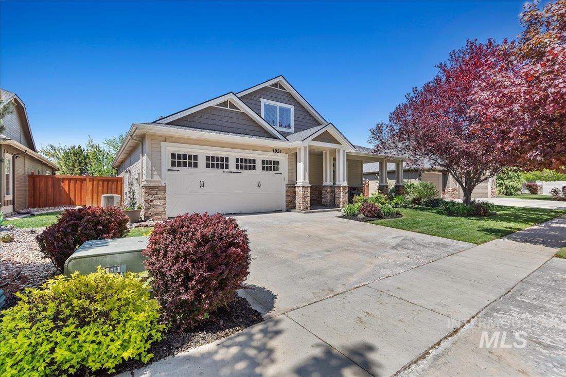 4951 N Red Hills Ave