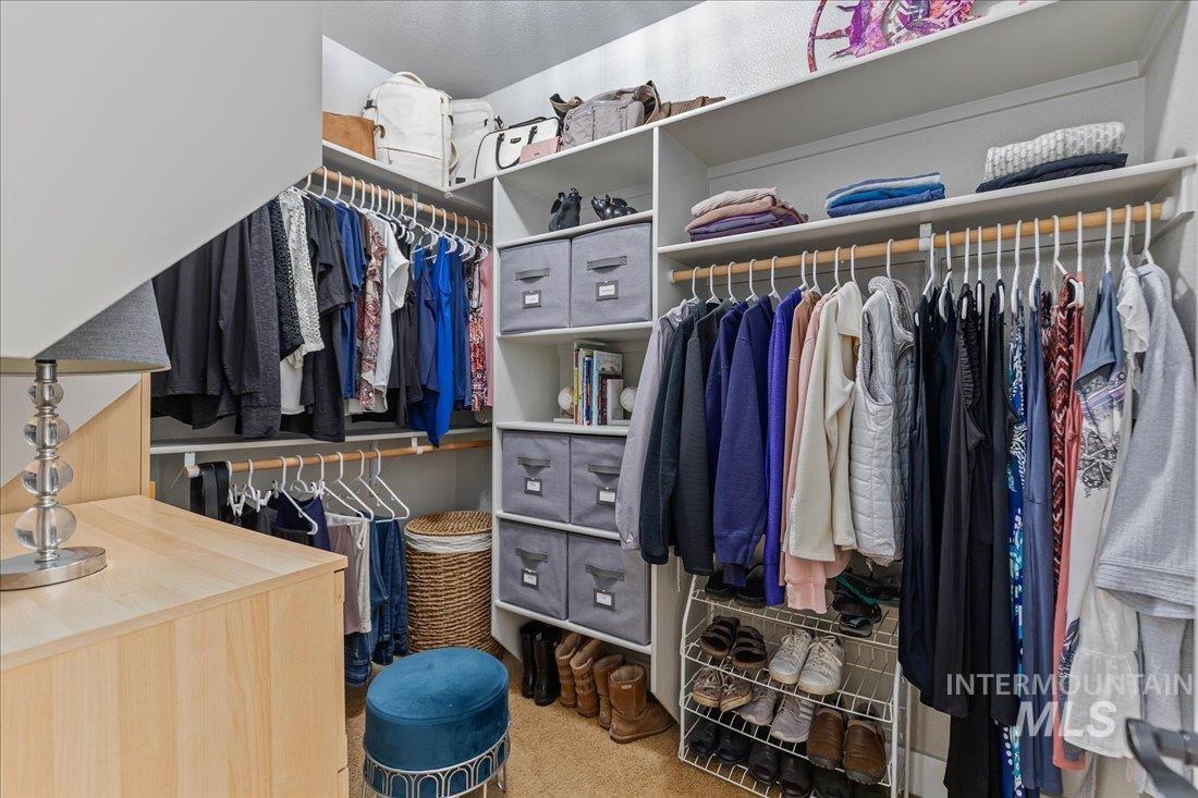 4951 N Red Hills Ave