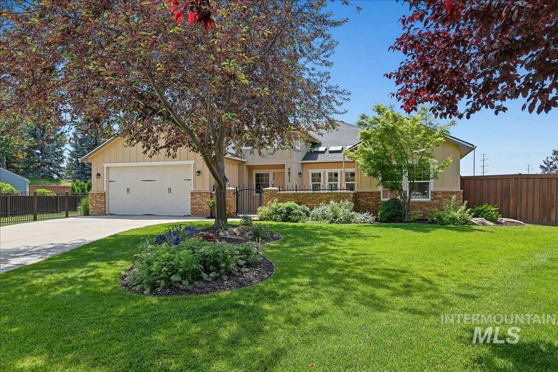 4871 N Red Hills Ave