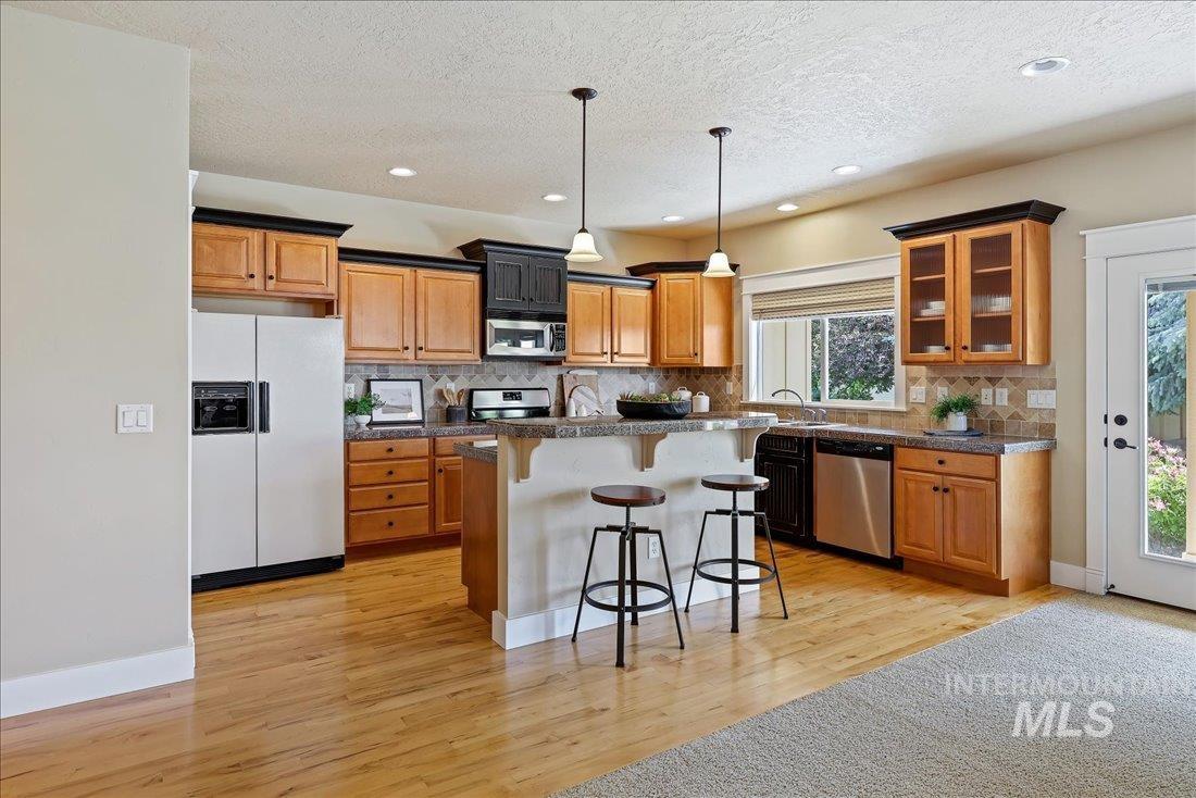 4871 N Red Hills Ave