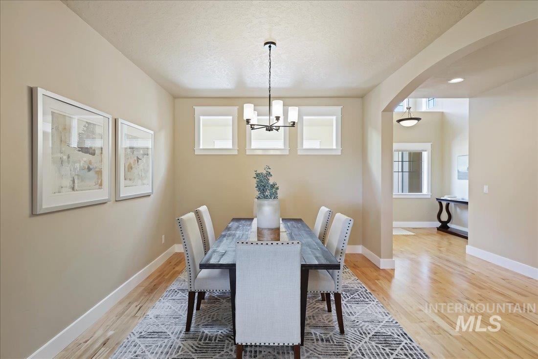 4871 N Red Hills Ave