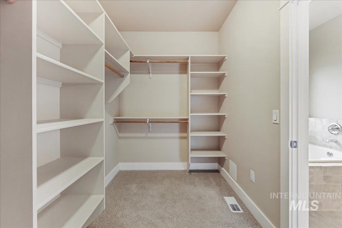 4871 N Red Hills Ave