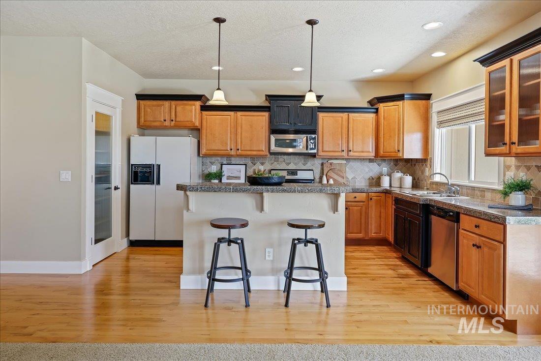 4871 N Red Hills Ave