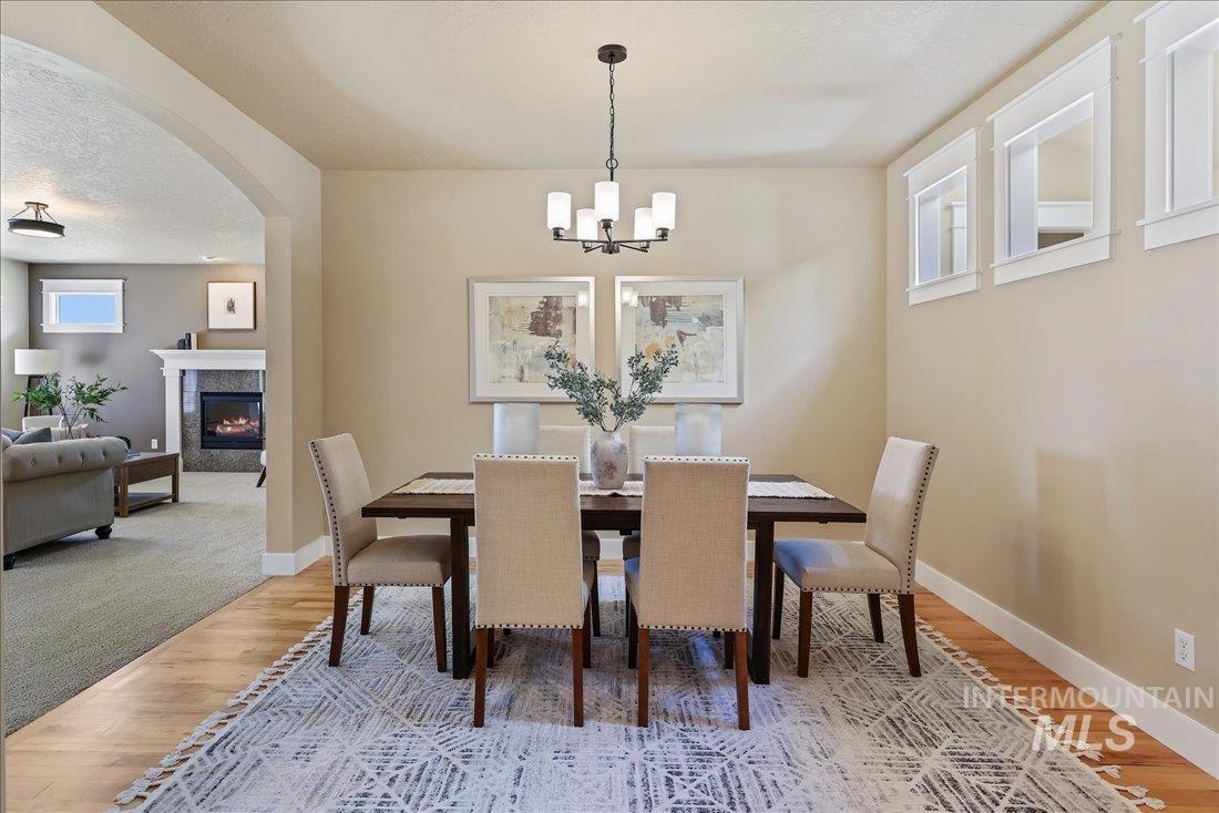 4871 N Red Hills Ave