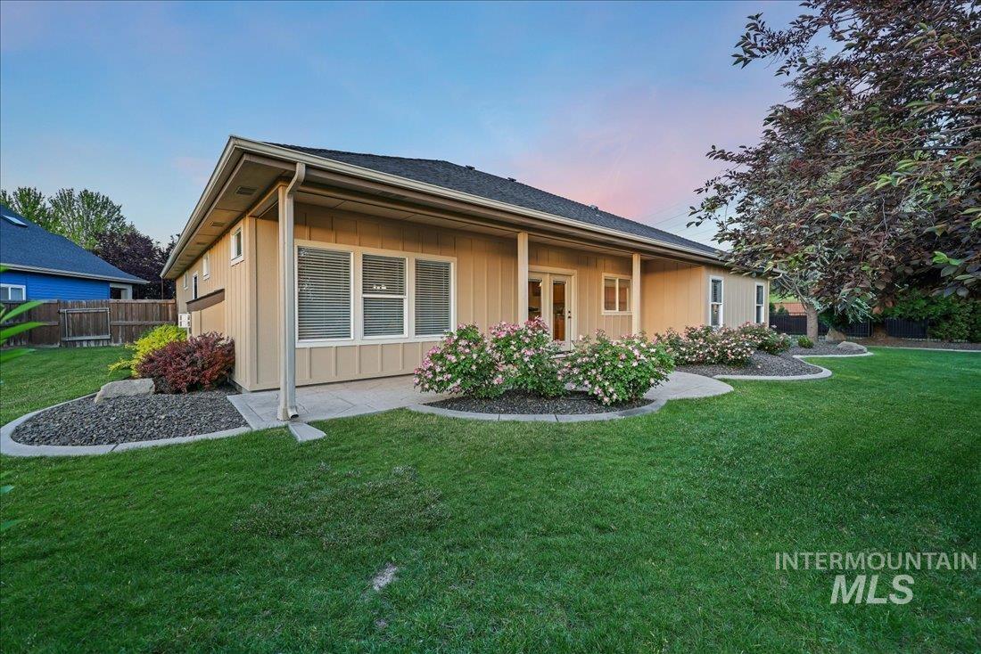 4871 N Red Hills Ave