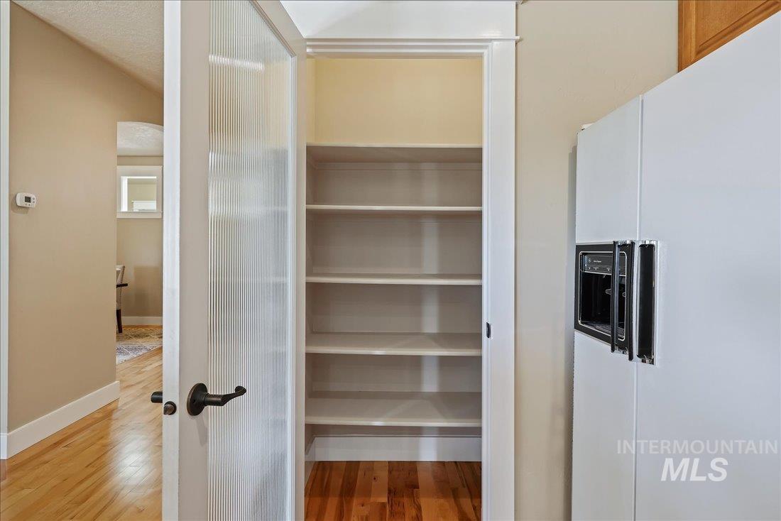 4871 N Red Hills Ave