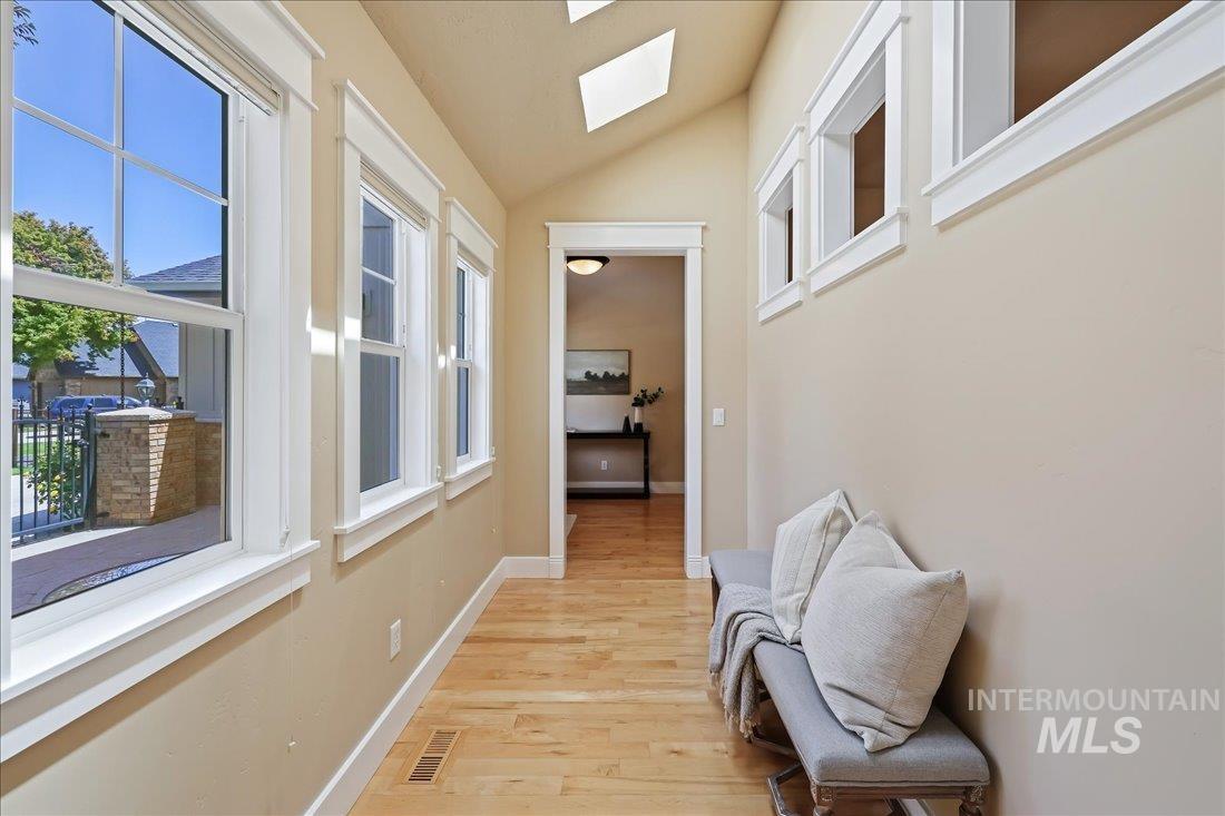 4871 N Red Hills Ave