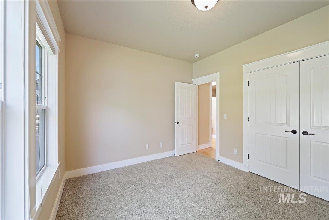 4871 N Red Hills Ave