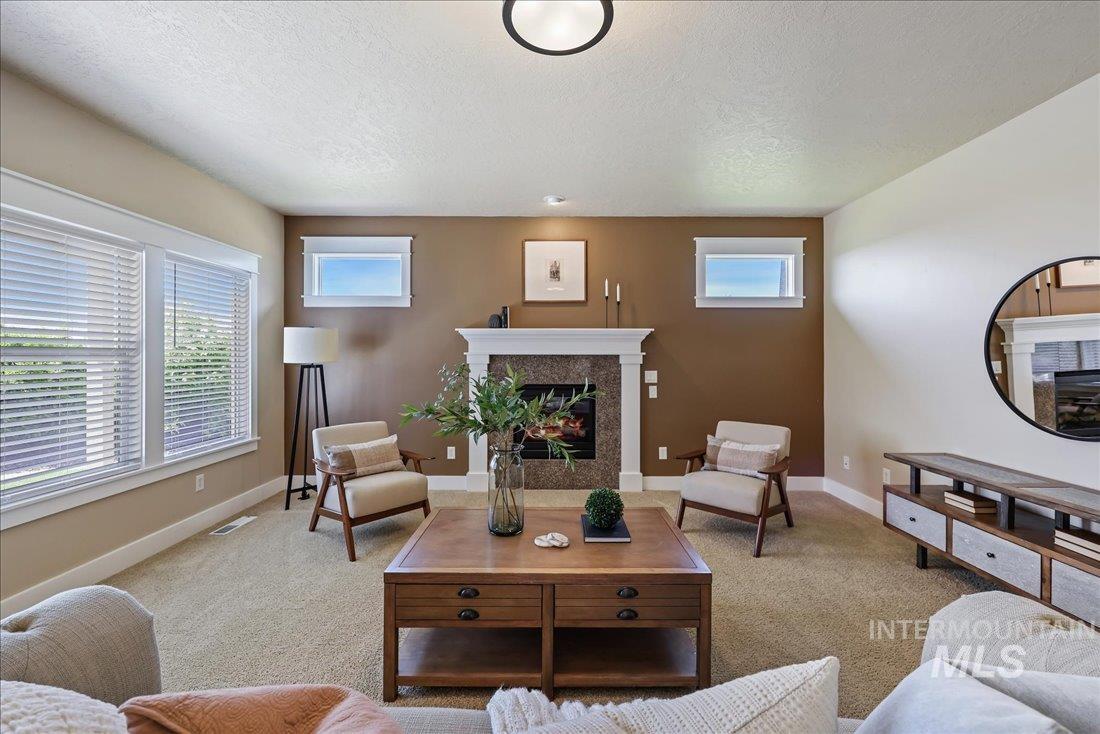 4871 N Red Hills Ave