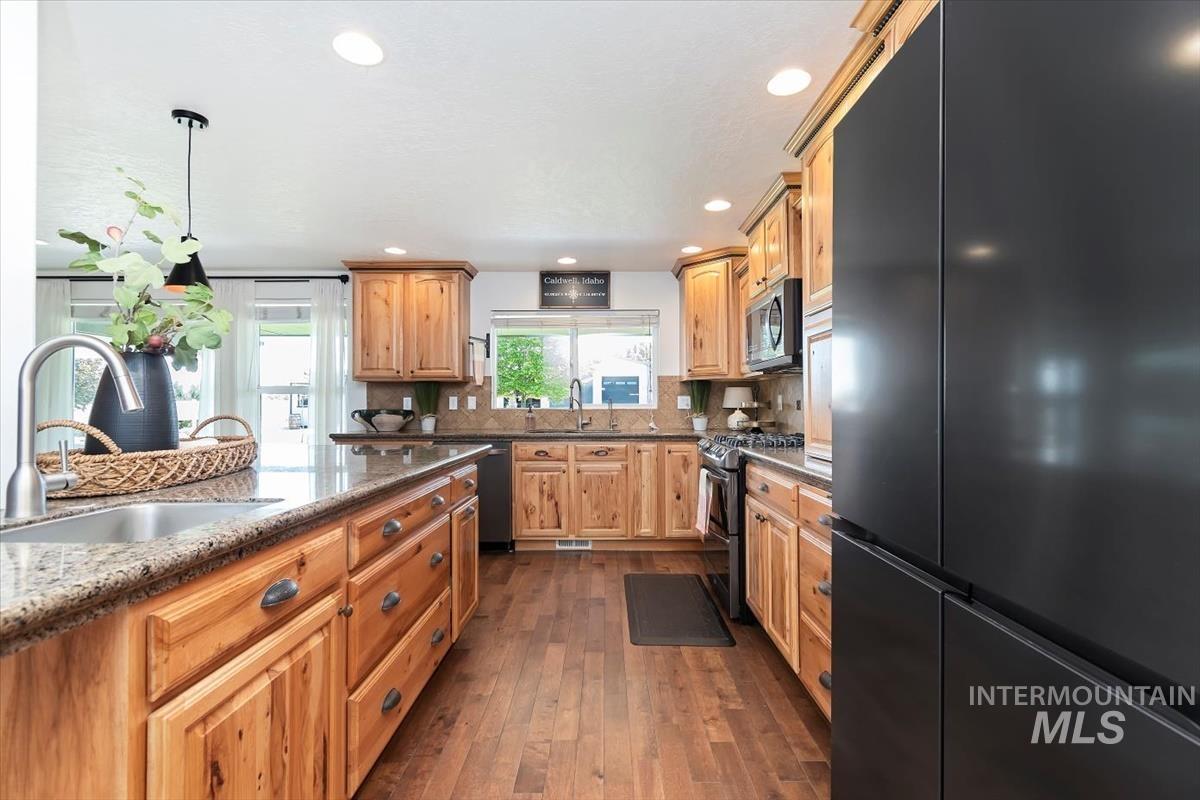 511 Keogh Ln