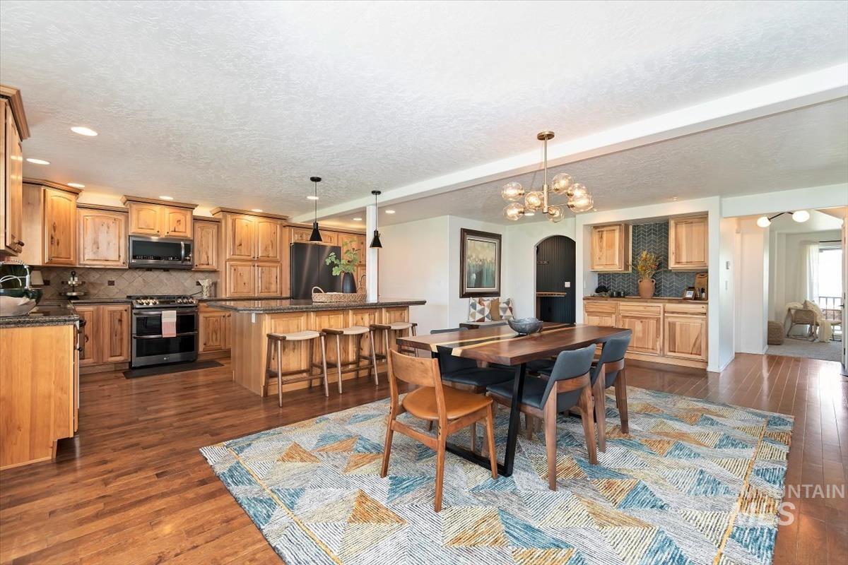 511 Keogh Ln