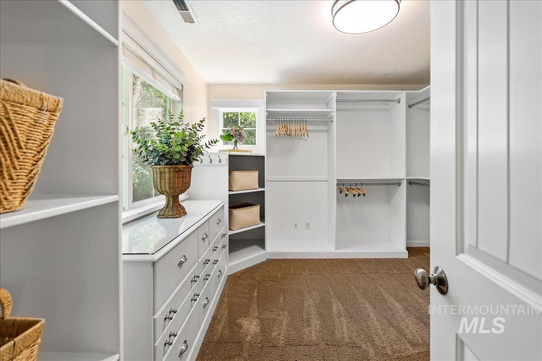 1200 E Covey Run Court