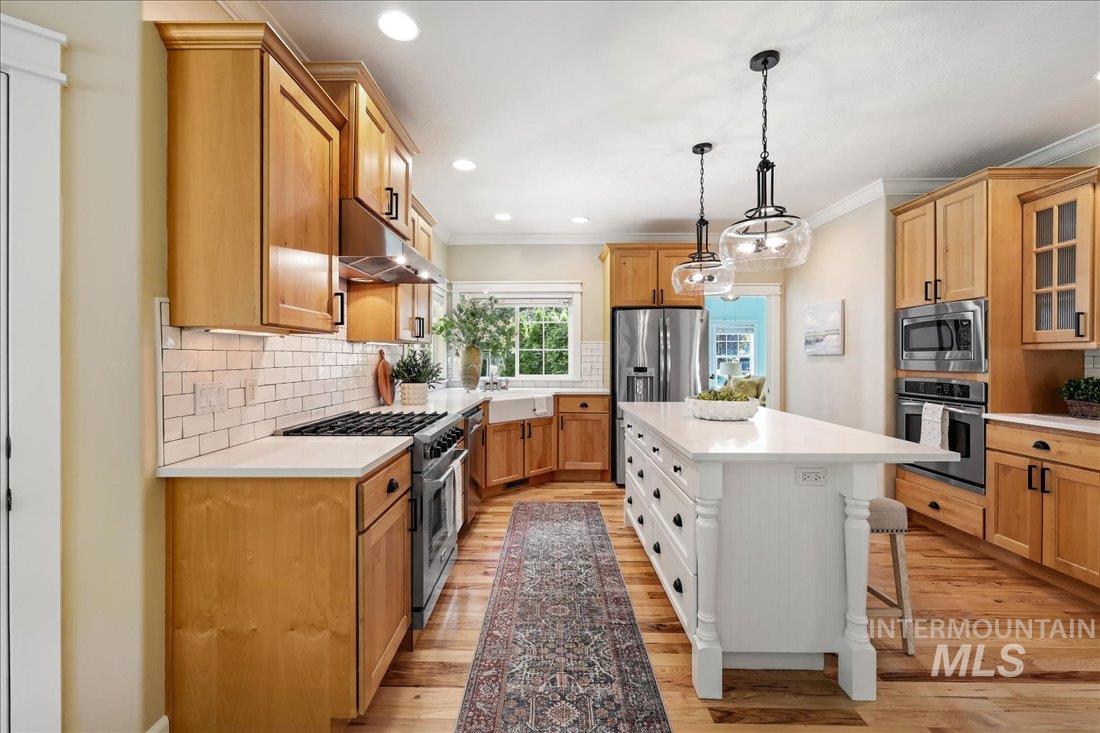 1200 E Covey Run Court