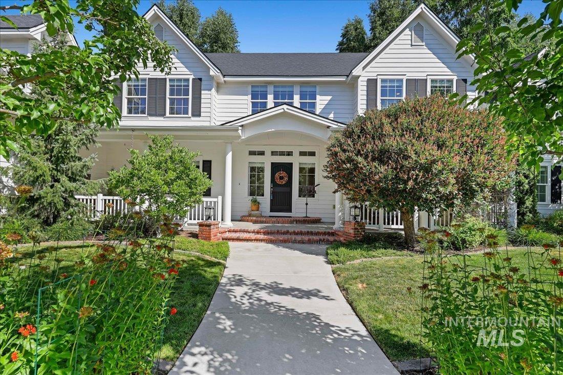 1200 E Covey Run Court