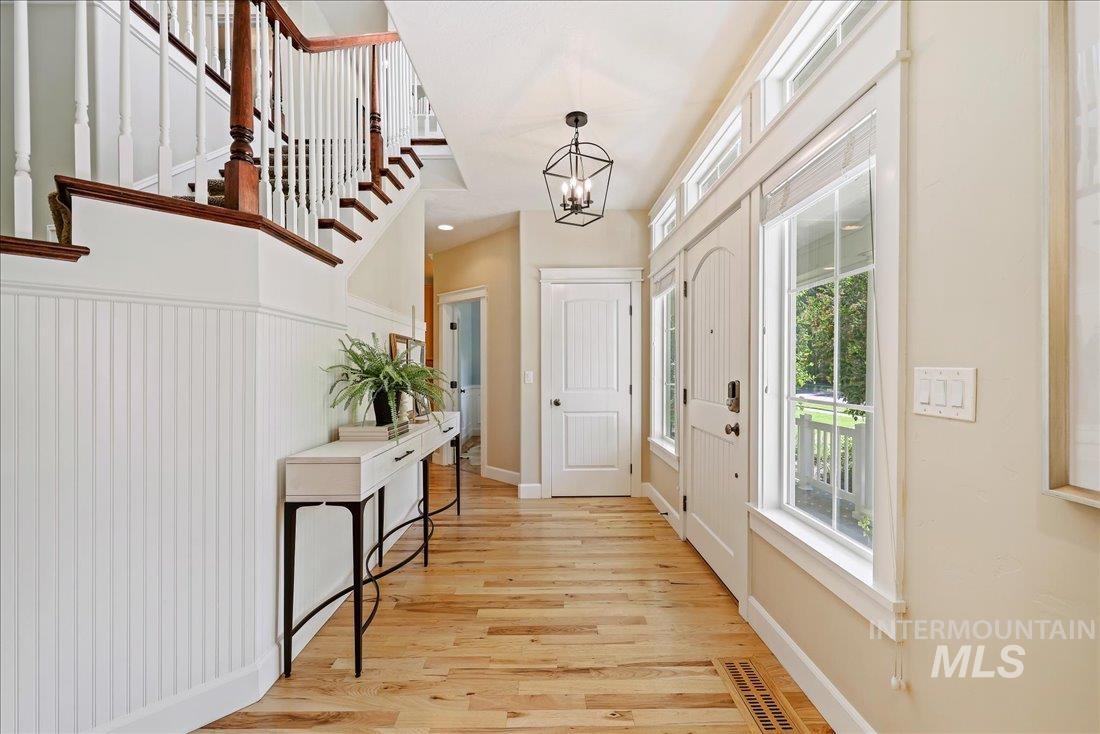 1200 E Covey Run Court