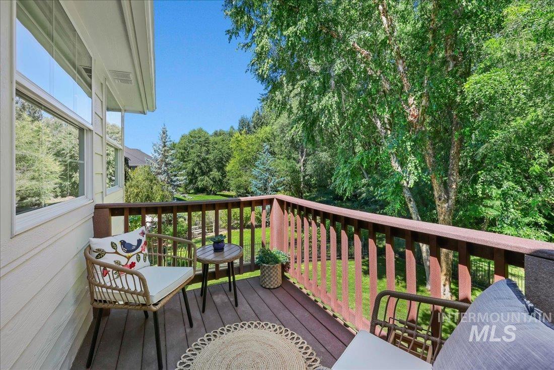 1200 E Covey Run Court
