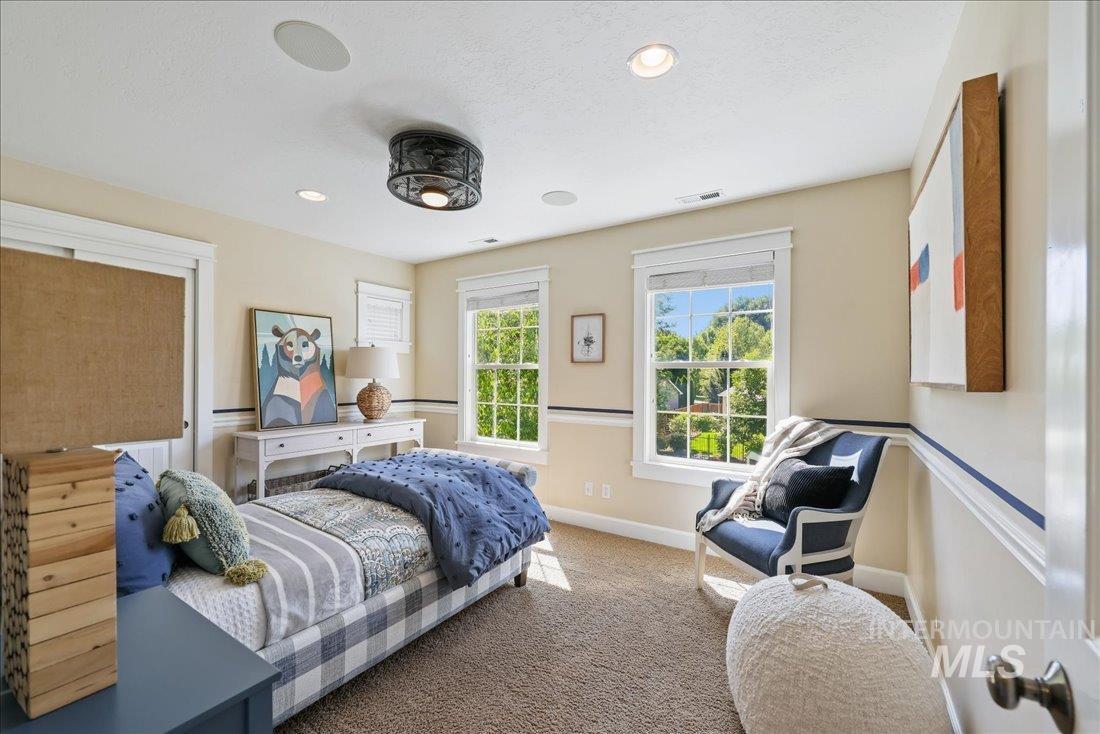 1200 E Covey Run Court