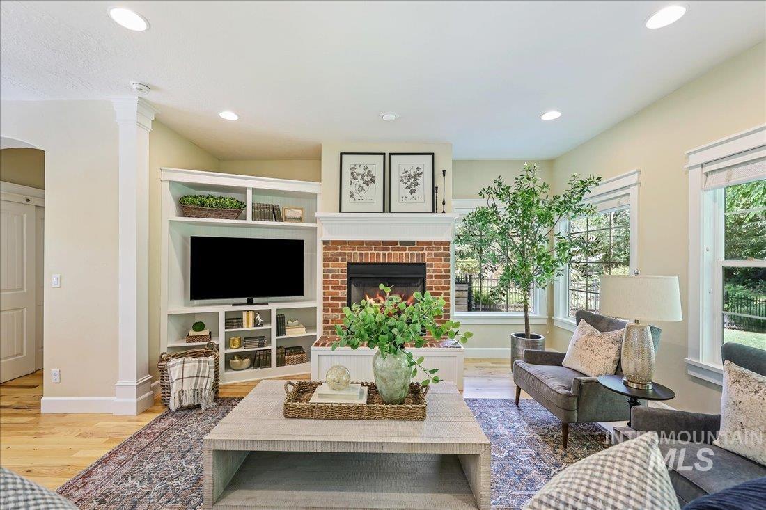 1200 E Covey Run Court