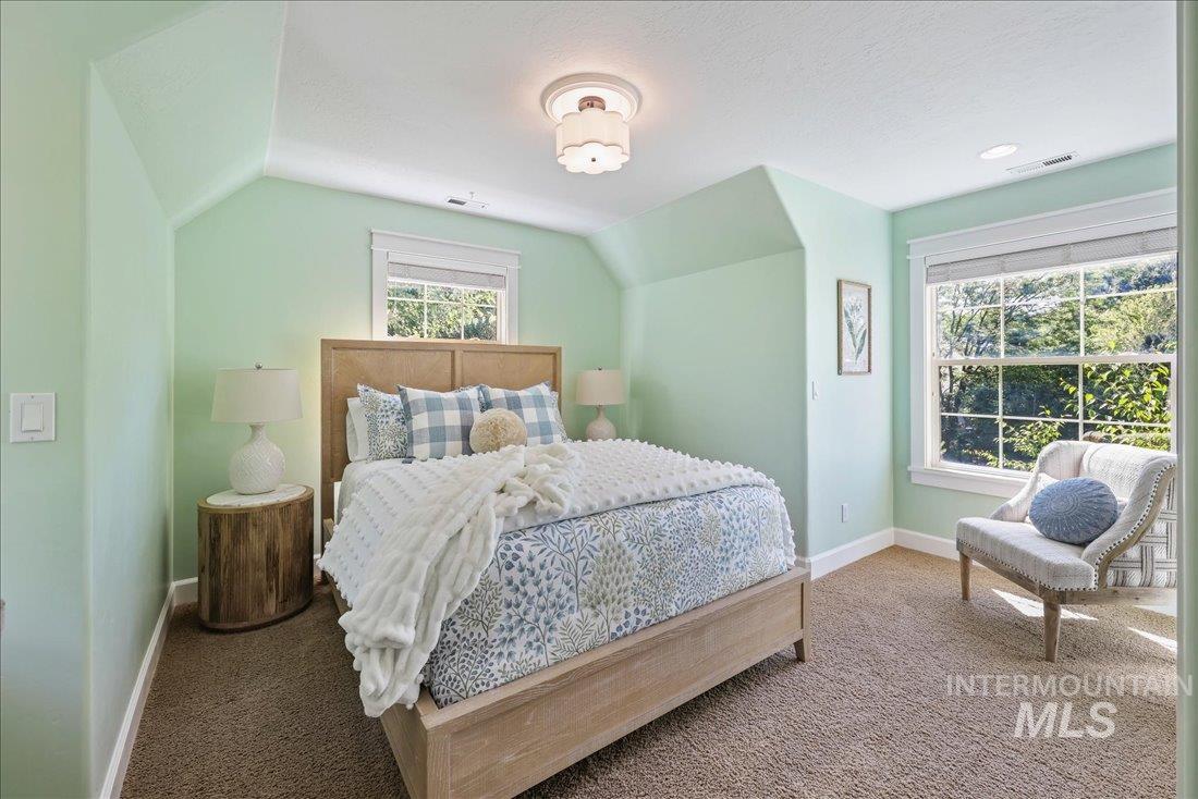 1200 E Covey Run Court